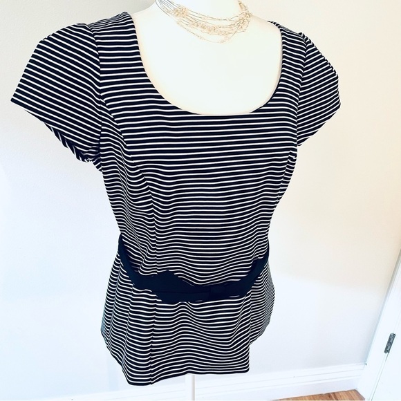 NWT White House Black Market Work Top - Size 12 women Blouse - Picture 3 of 17